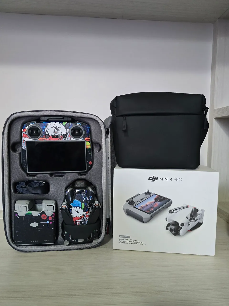 DJI Mini 4 Pro Fly More Combo Plus - Zerado
