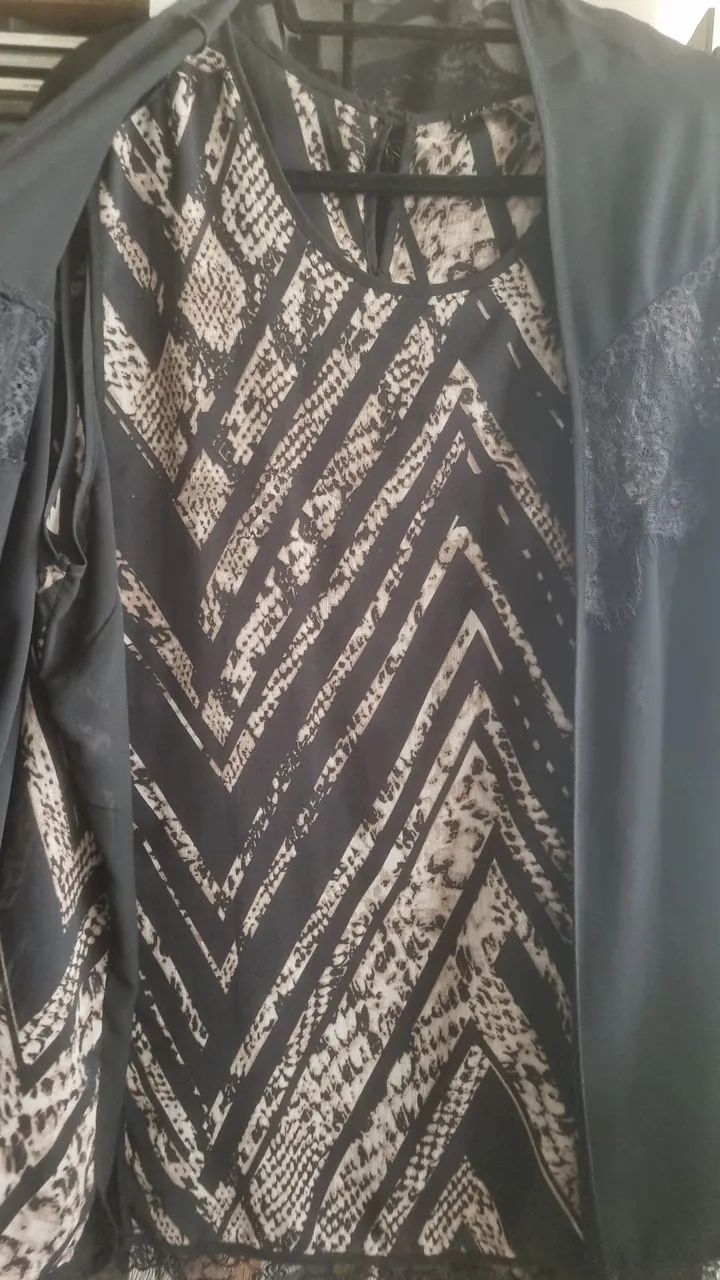 Conjunto de Blusa Feminina Estampada - Elegância e Estilo - Foto 4