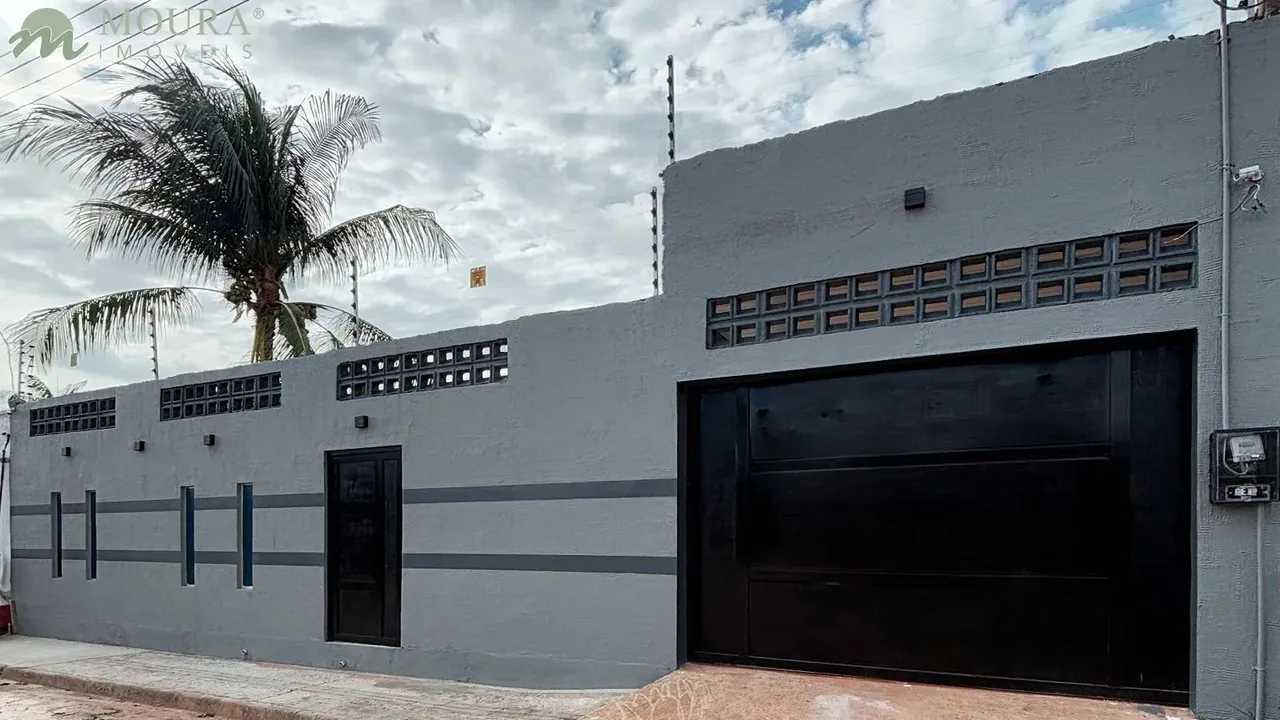 Linda casa com piscina e 2 suítes à venda em Santana-AP!