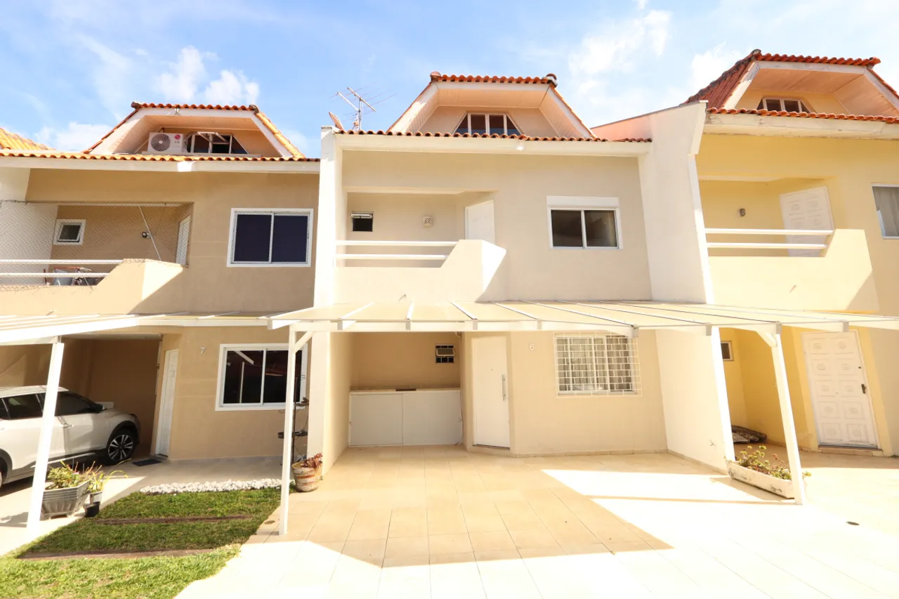 Sobrado em SANTA FELICIDADE com 130 m²