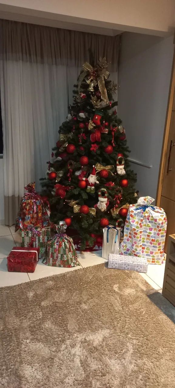 Árvore de Natal 2m + Bolas e laços - Foto 2