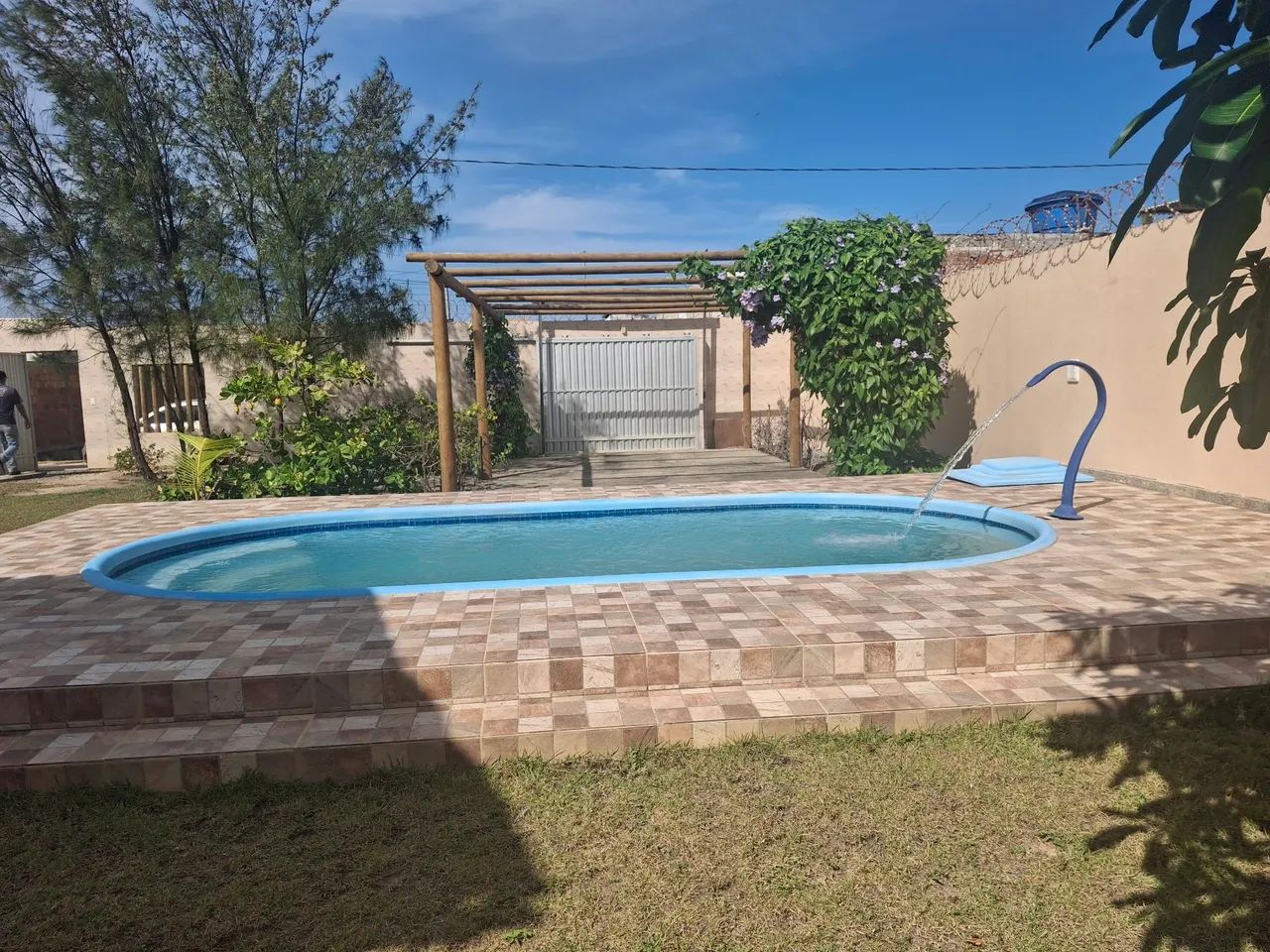 Oportunidade,  terreno 400 m com piscina, suíte Master, varanda gourmet e WC.  - Foto 9