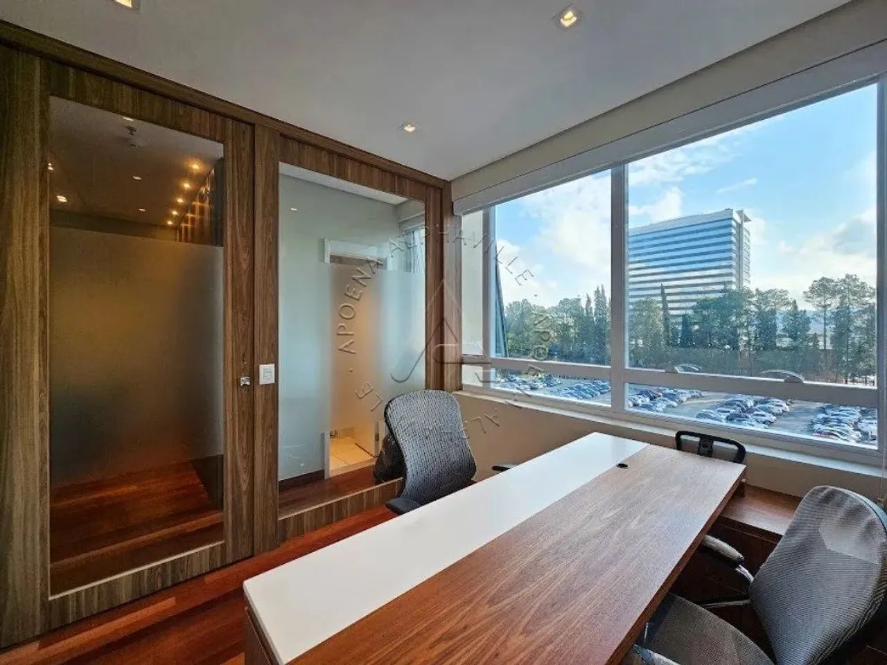 Sala comercial Mobiliada em Alphaville