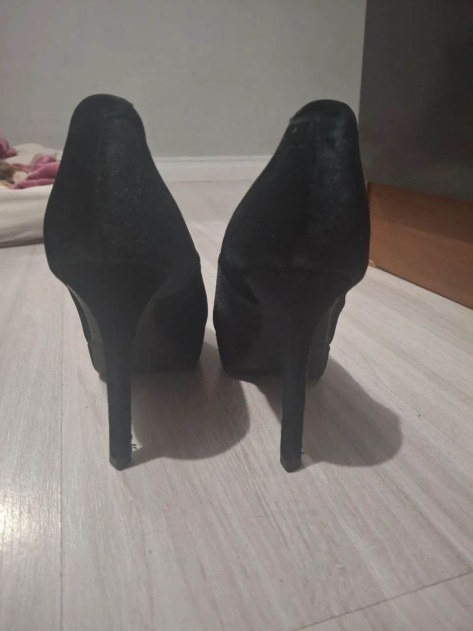 Sapatos de Salto Alto Preto - Foto 4