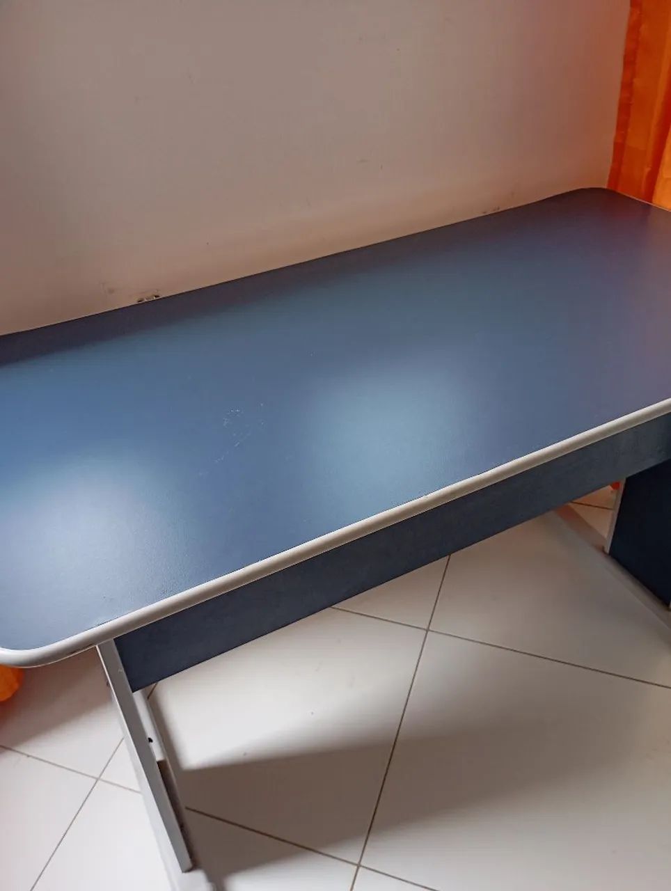 Mesa de Escritório Azul com Gavetas - Foto 5