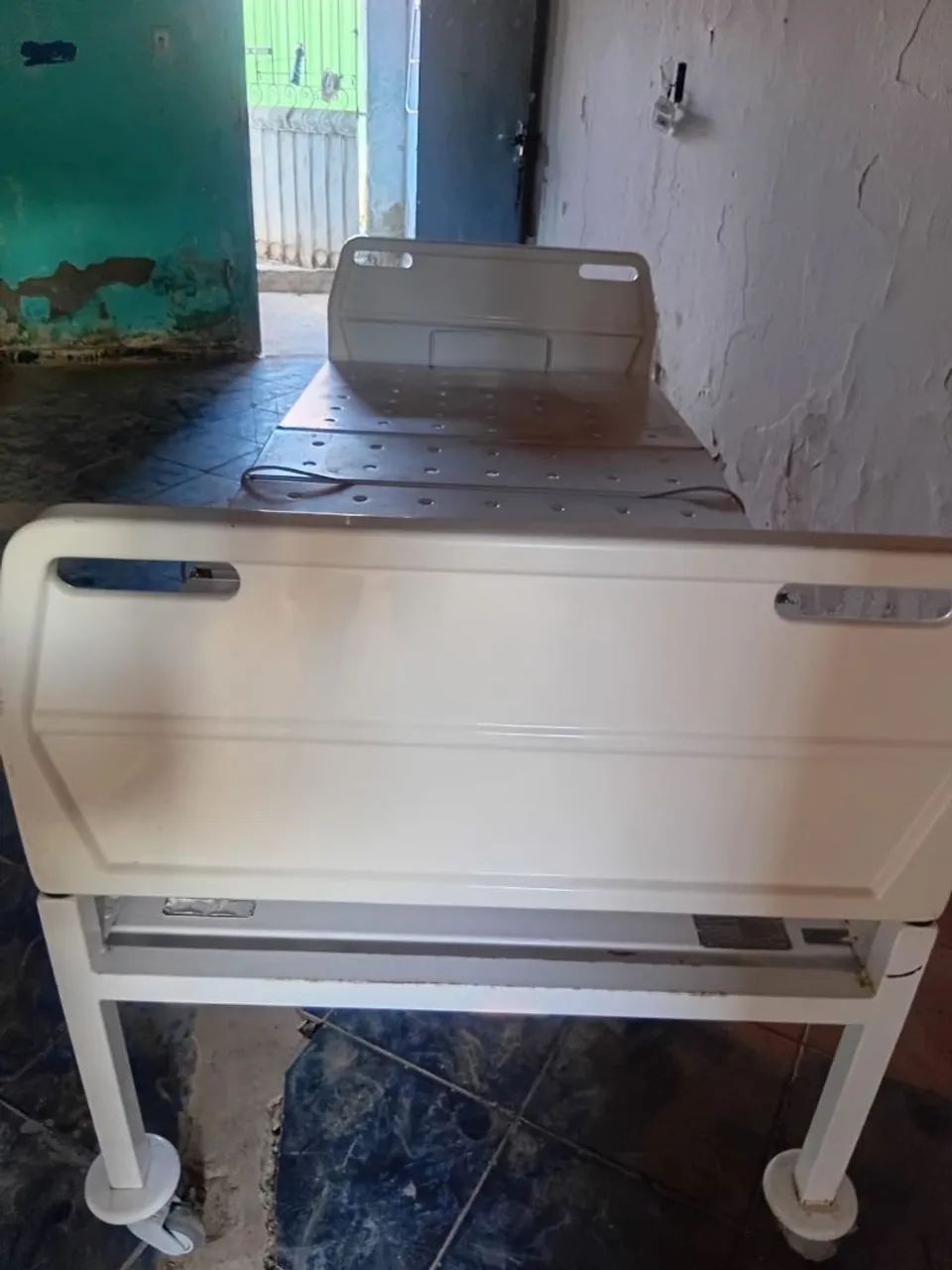 Cama hospitalar motorizada funcionando perfeitamente  - Foto 5