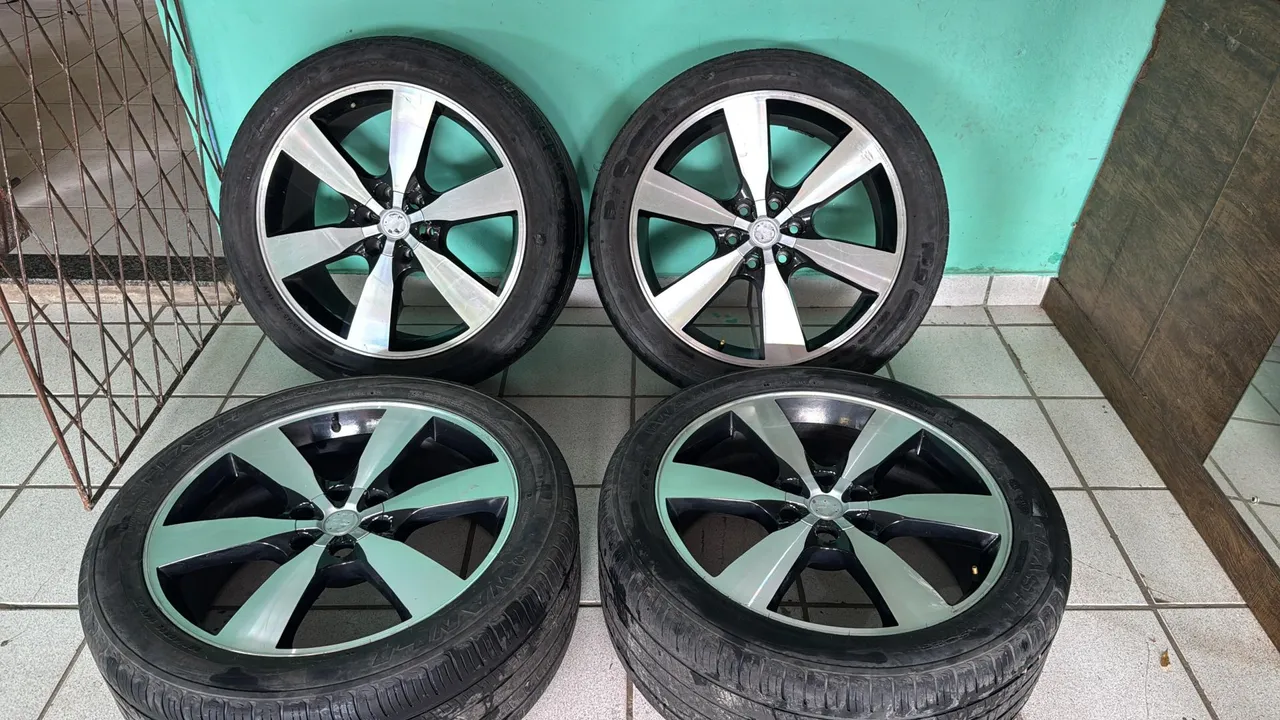 Jogo roda hilux aro 22 liga leve