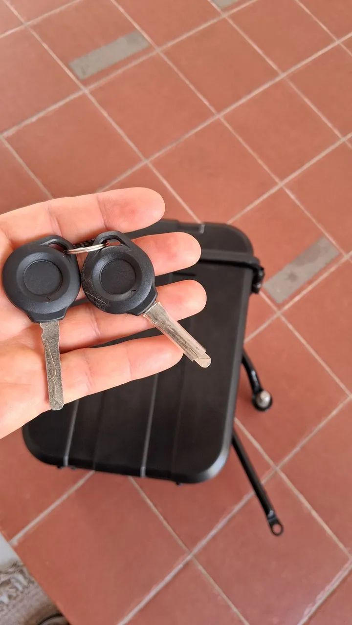 Baú / Alforge rígido Hunter 350 Royal Enfield  - Foto 3