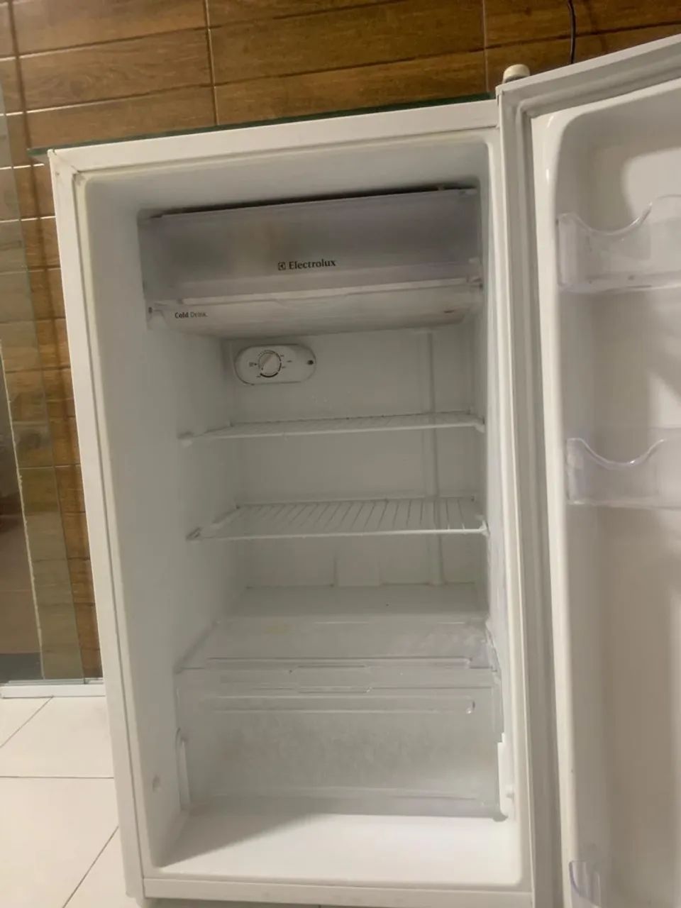 Frigobar Electrolux 110V 122L  - Foto 3