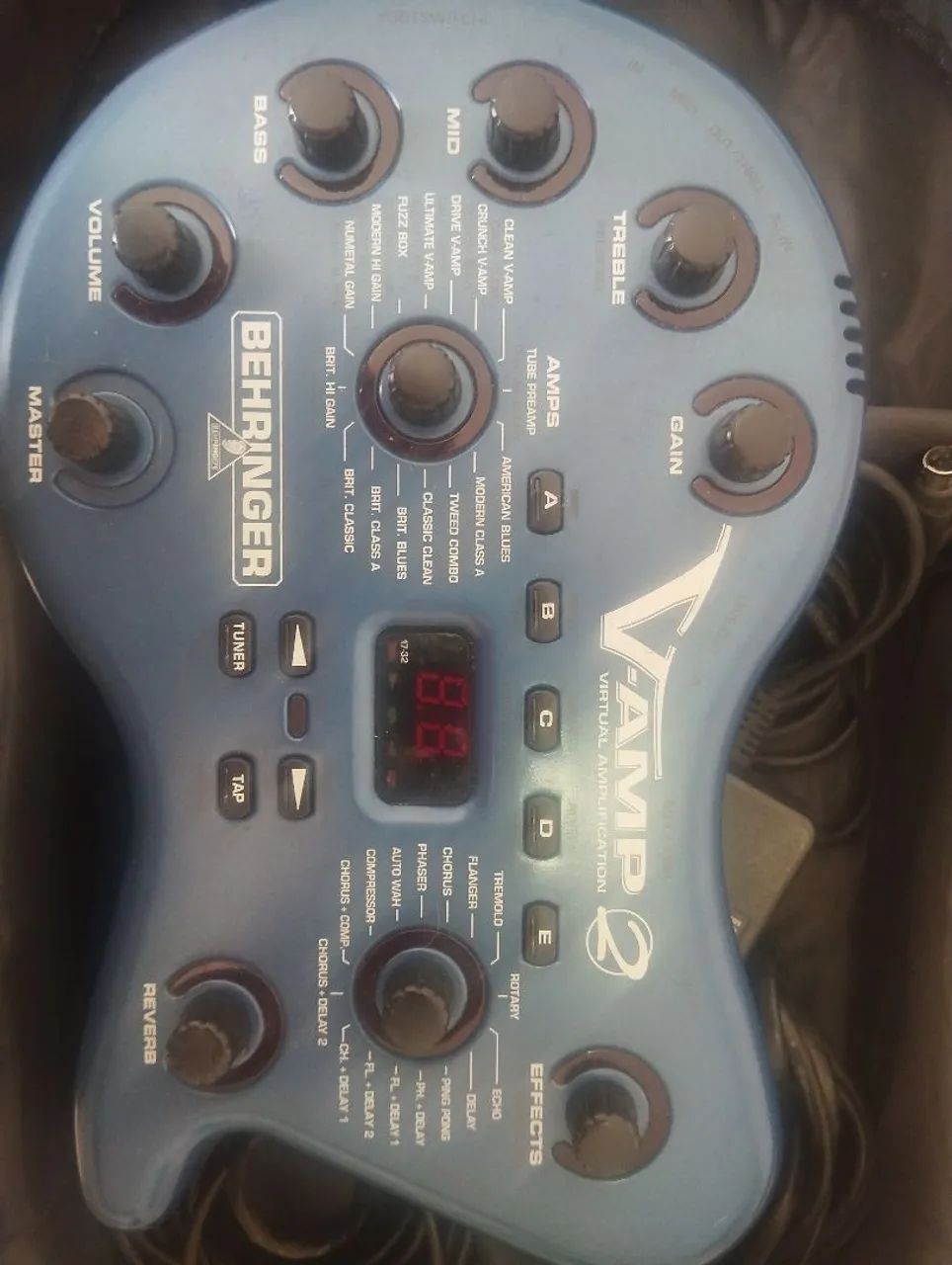 Pedaleira vamp-2 usado apenas duas vezes - Instrumentos musicais