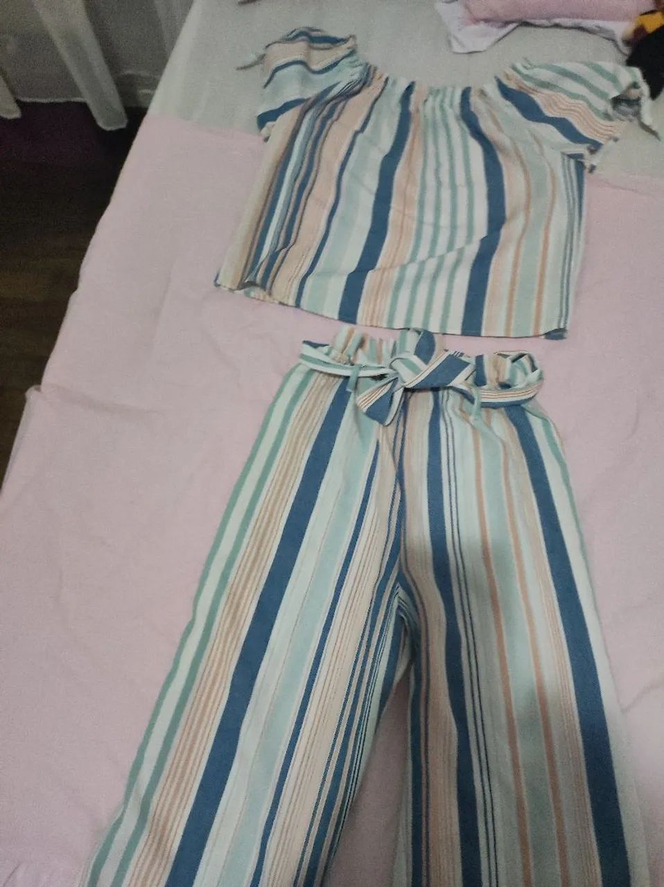 Conjunto menina