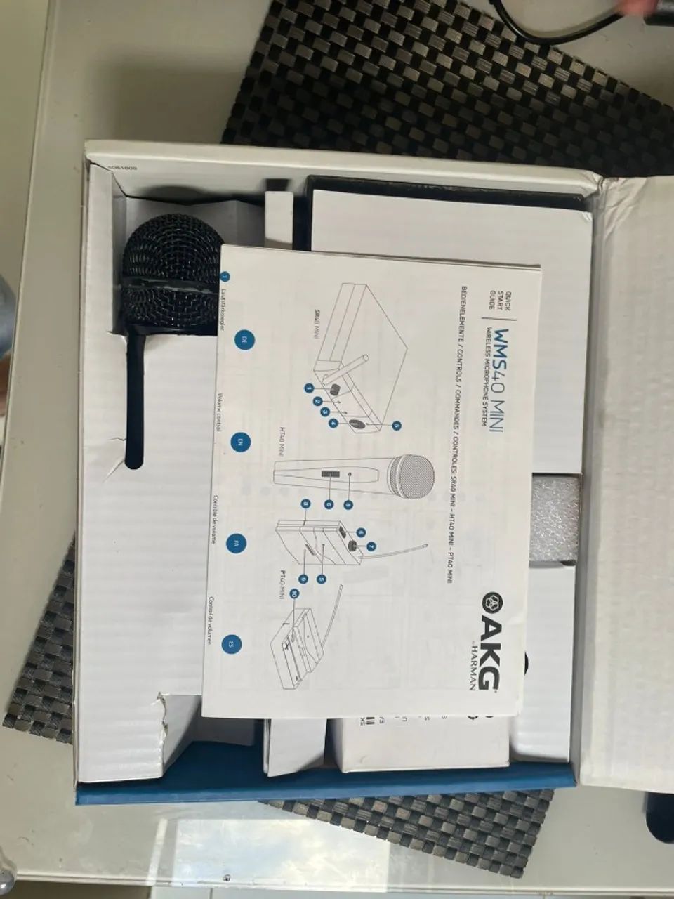 Microfone Vocal Wireless AKG by Harman - WMS40 Mini Vocal Set - Foto 4