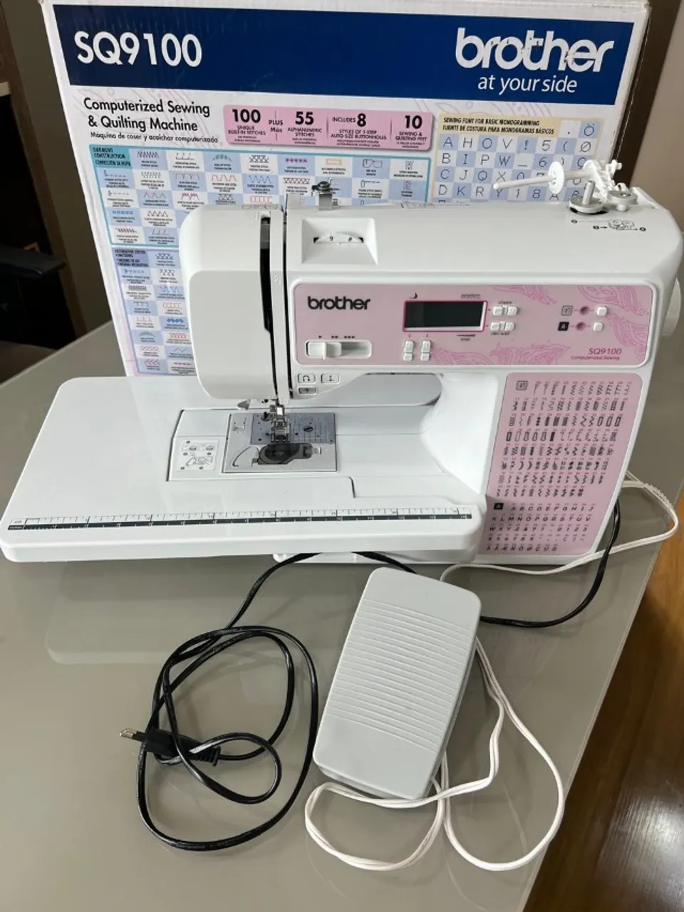 Máquina de Costura Brother SQ9100 - 99 pontos portátil com mesa extensora.