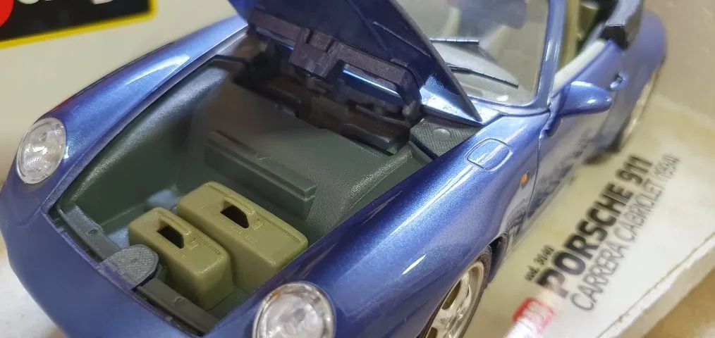 Miniatura Porsche 911 Carrera Cabriolet 1994 - Bburago (Usado) - Foto 6