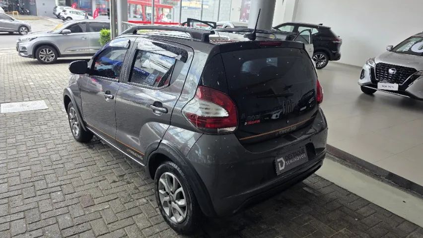 Mobi 1.0 Trekking Flex 2023 **BAIXO KM** - Foto 5