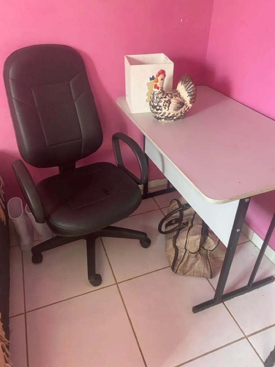 Cadeira e Mesa de Escritório  - Foto 2