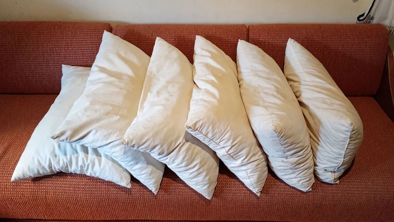 TRAVESSEIRO FOFO DE ESPUMA PICADA - Foto 6