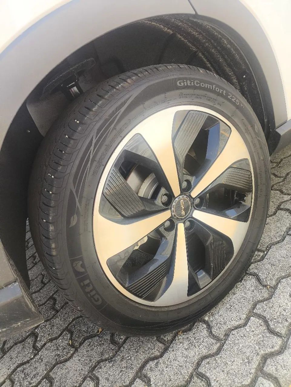 4 pneus 235/50R19 - Foto 3