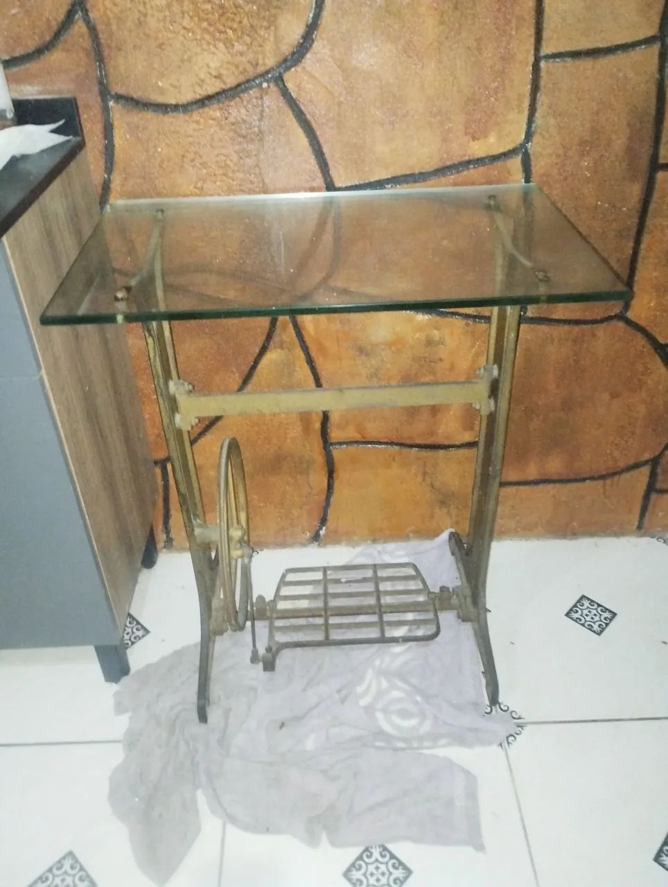 Mesa de centro vintage em vidro e metal - Foto 2