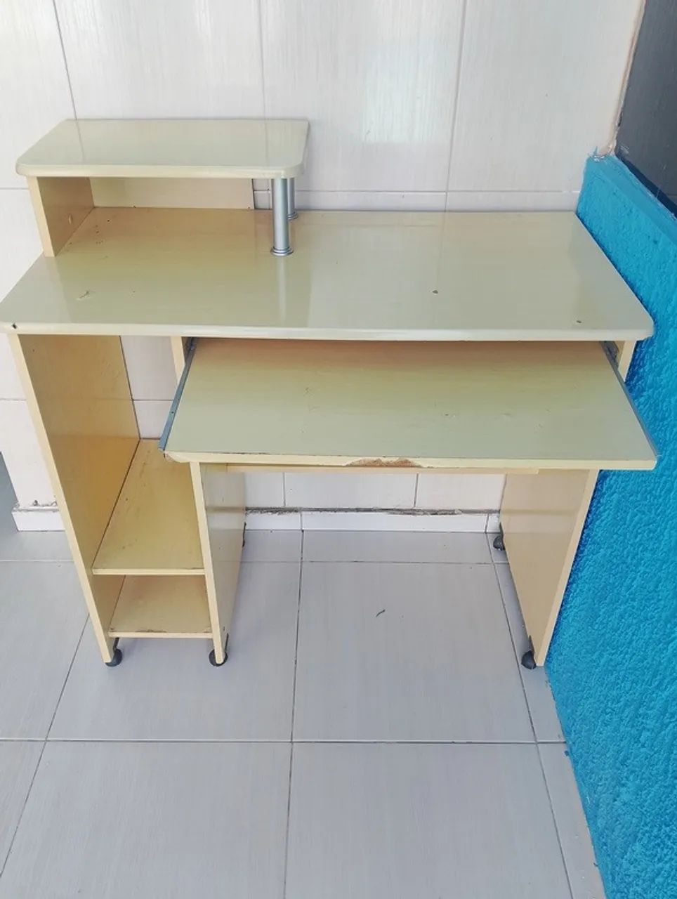 Escrivaninha para computador - Mesa para computador64739360906370121