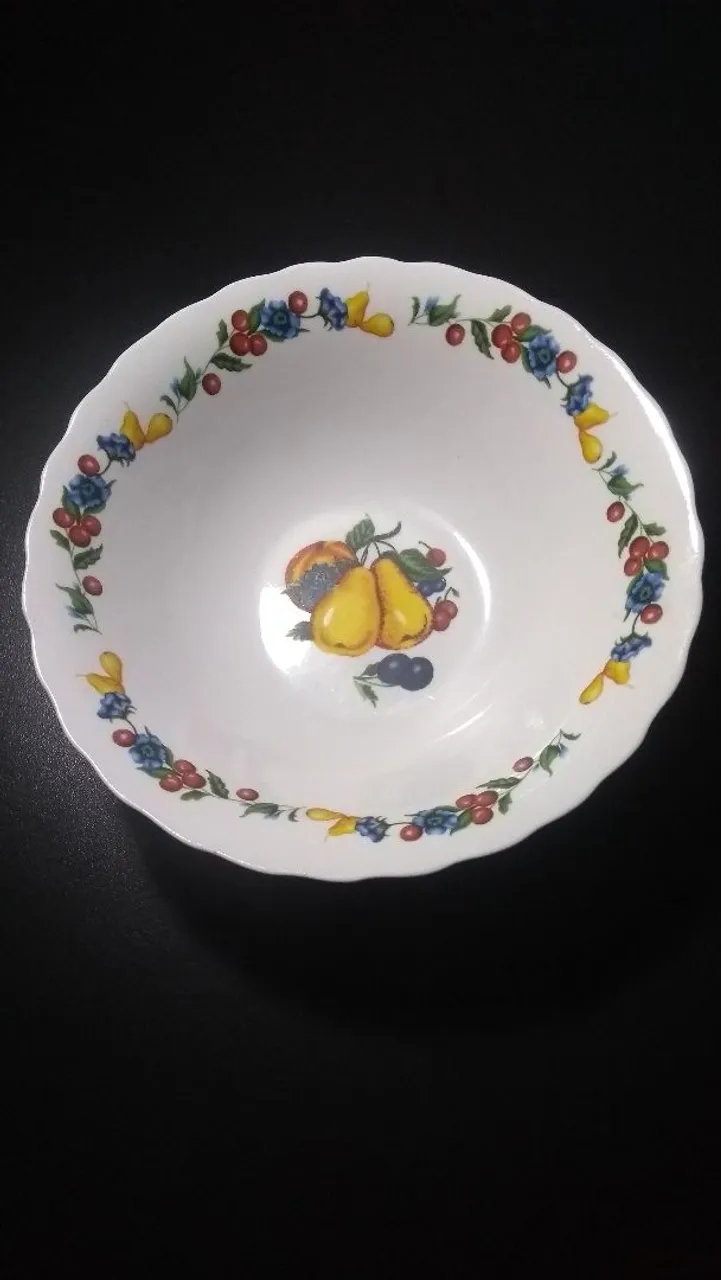 Bowl de Porcelana Decorado com Frutas | Vintage | Anos 80