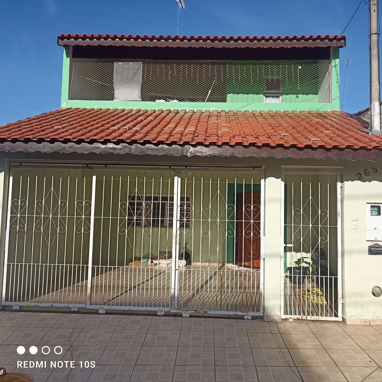 Portão de aço com 3 folhas de correr 