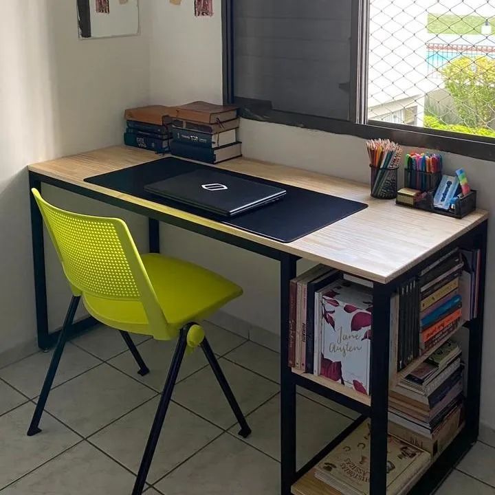 ?MESA COM PRATELEIRA INDUSTRIAL MÓVEIS 