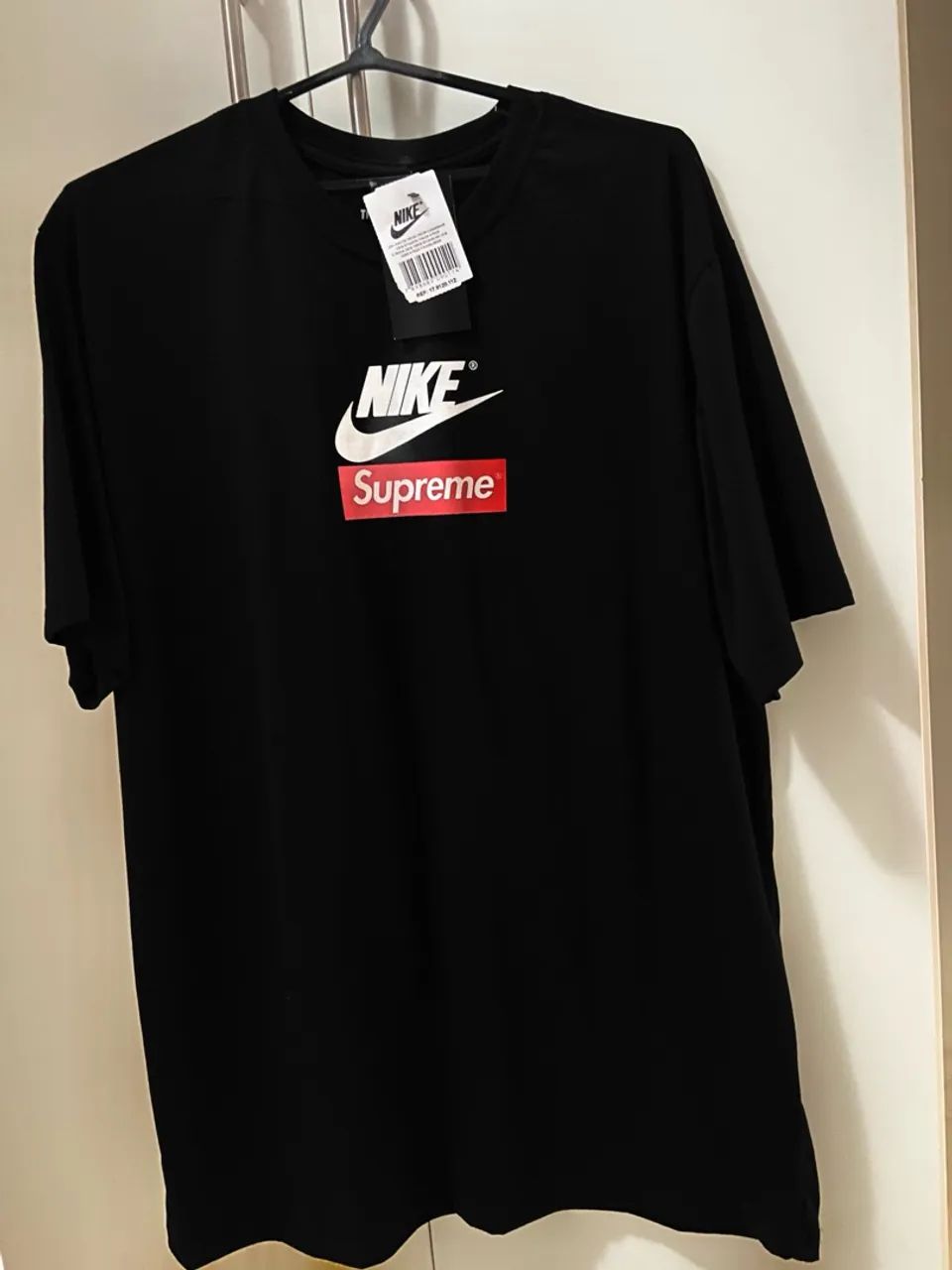 Camiseta Novas com etiqueta 