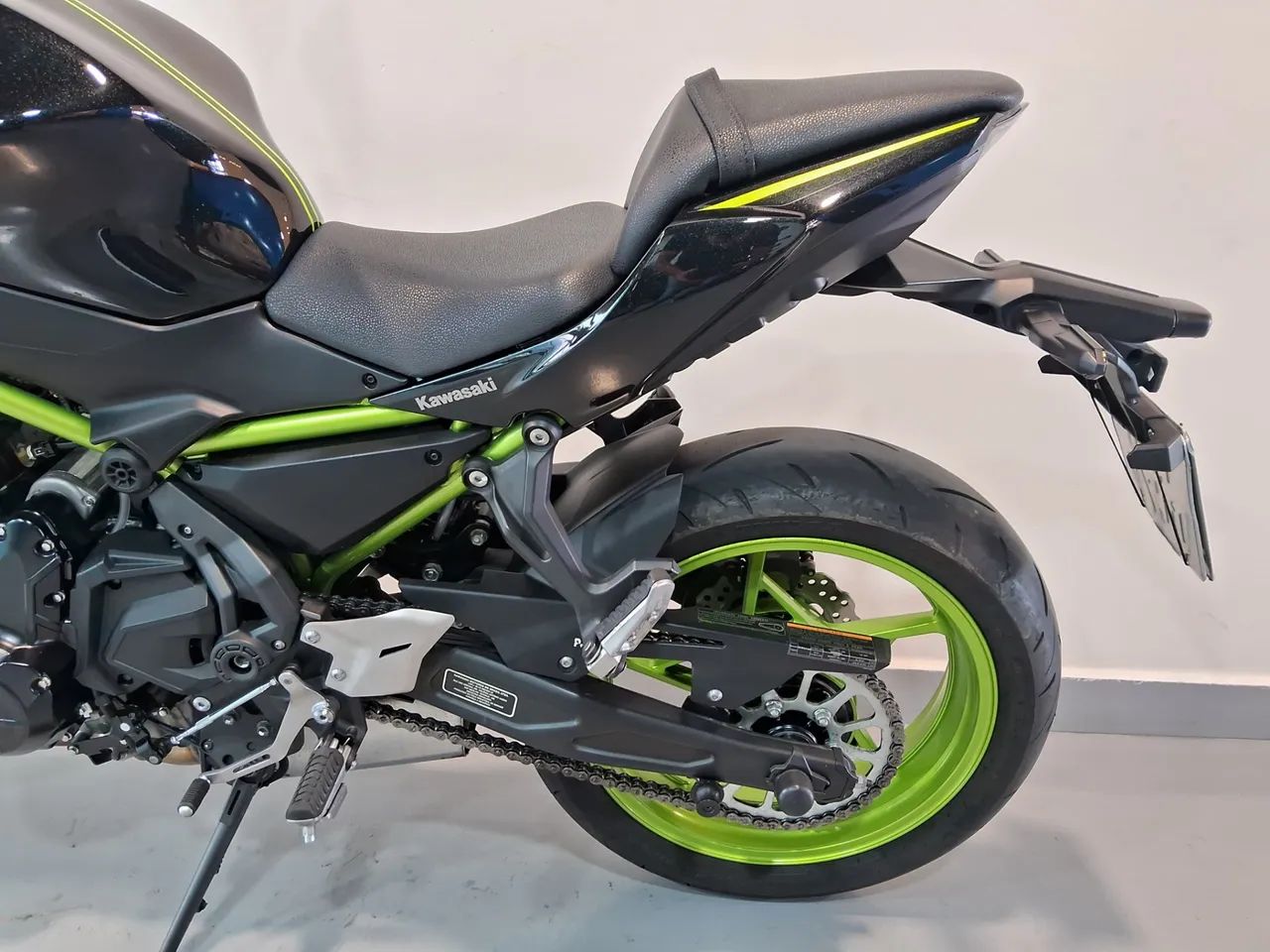 Kawasaki Z 650 Z650 Z-650 Abs 2021 Preta Preto | MercadoLivre