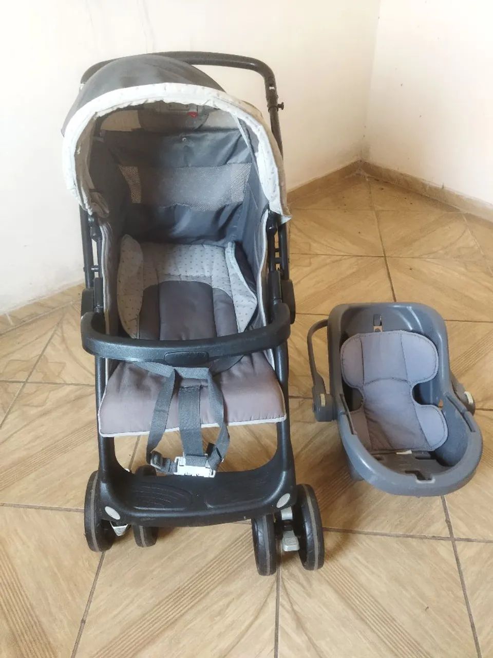 Carrinho de bebê e Bebê Conforto  - Foto 5
