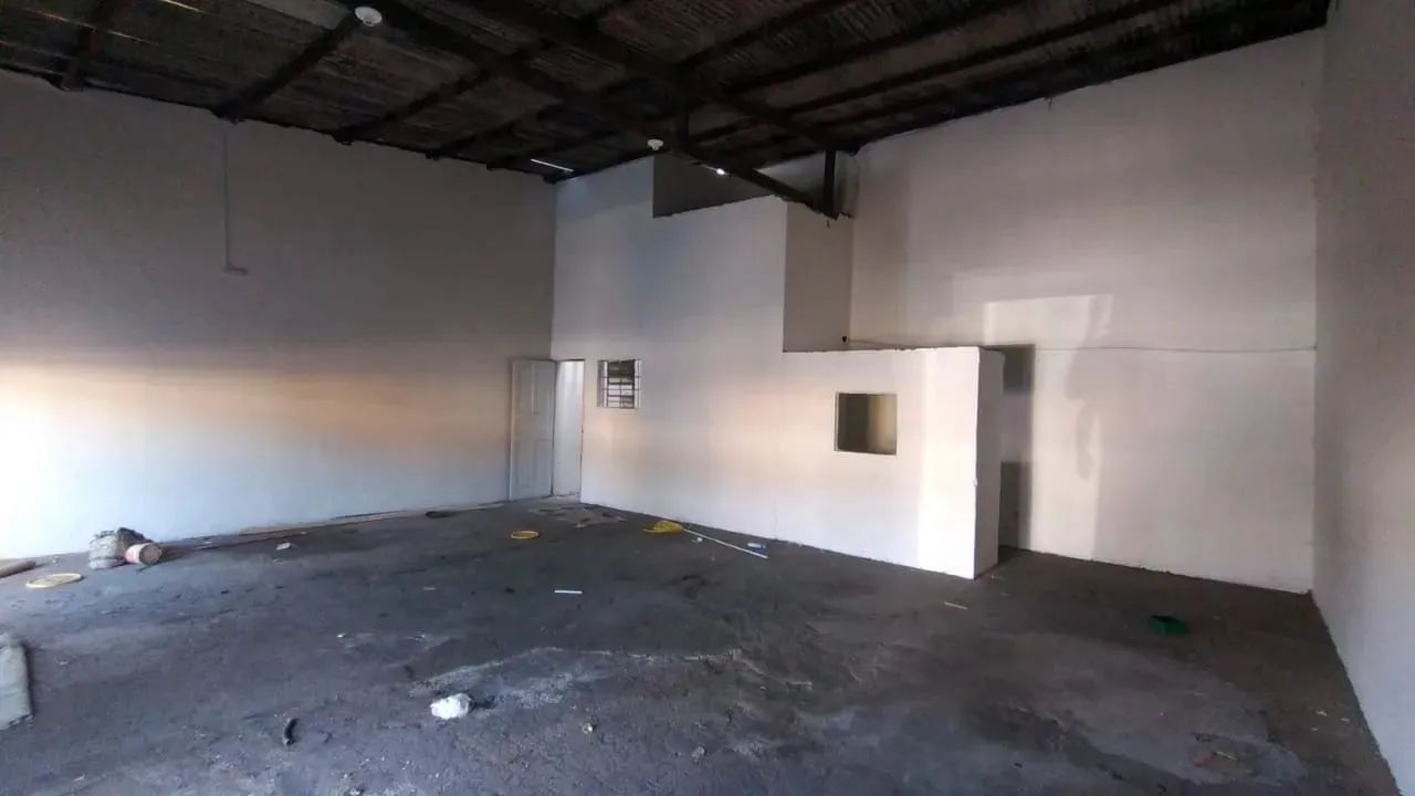 GALPÃO À VENDA  BAIRRO INDUSTRIAL! - Foto 5