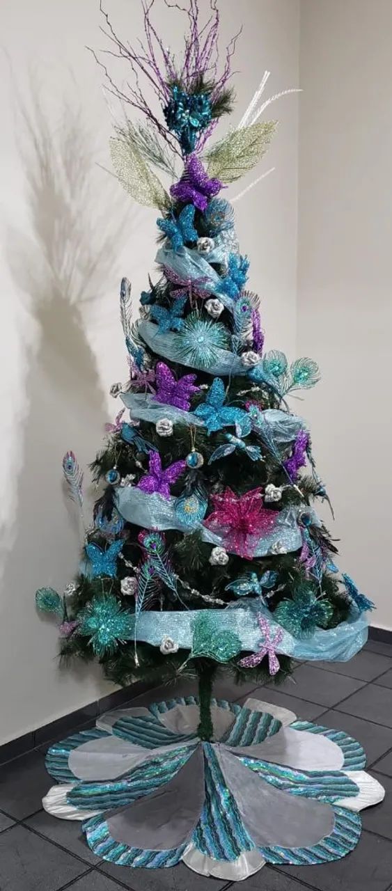 Árvore de Natal Decorada - Foto 4