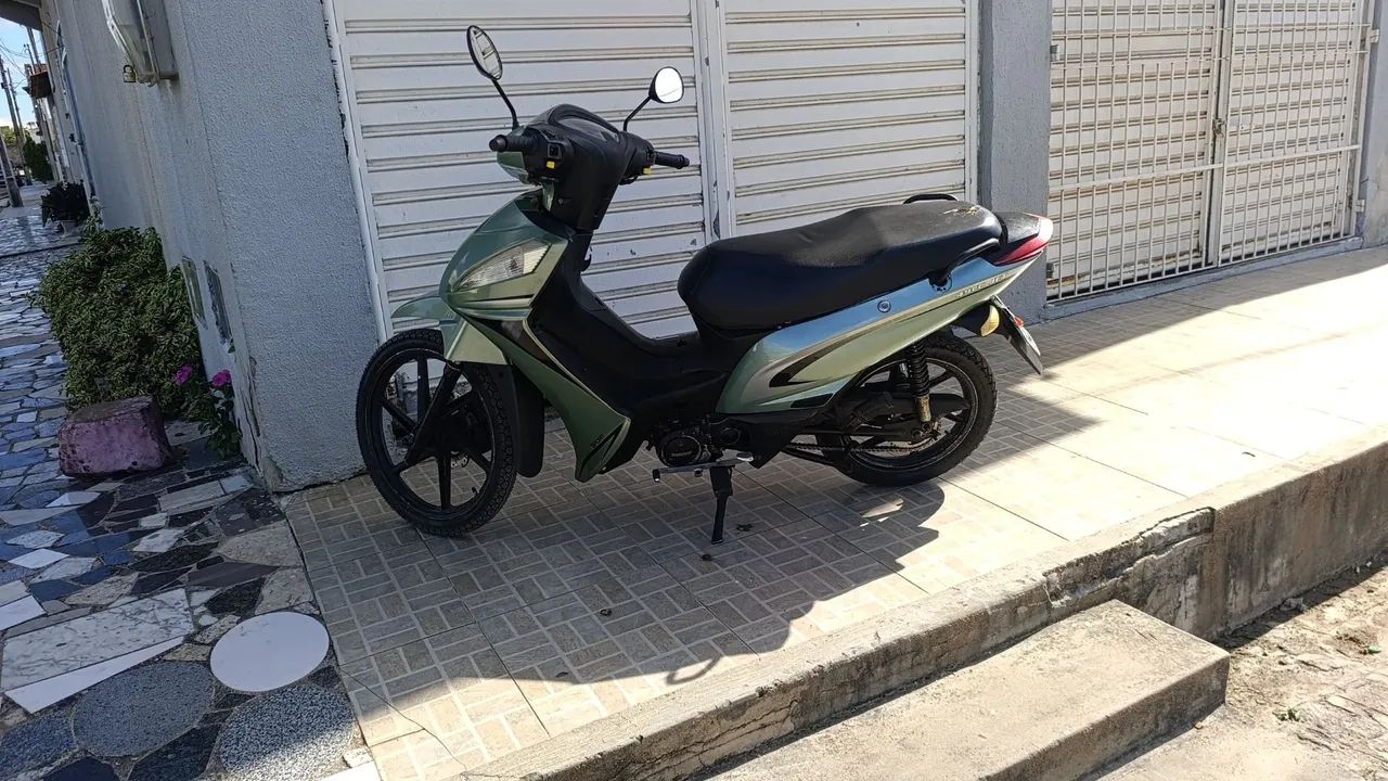 Moto boa sem defeito só pega e roda  - Foto 2