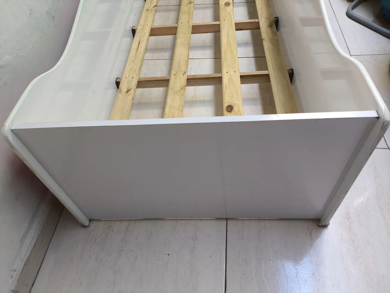 Cama infantil de chão heróis da Marvel 