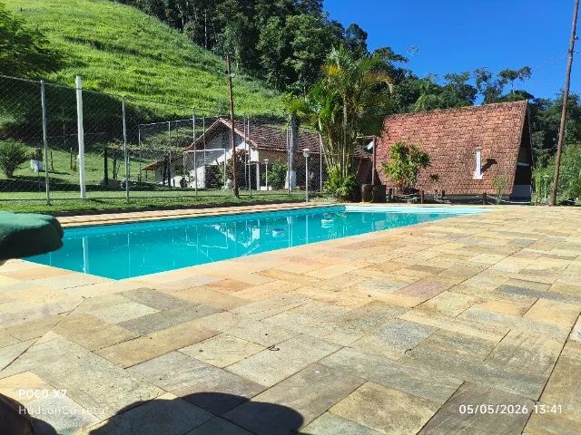 Linda e rentável chácara - Bom Jardim - RJ - Foto 2