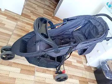 Vendo carrinho de bebê da Cosco