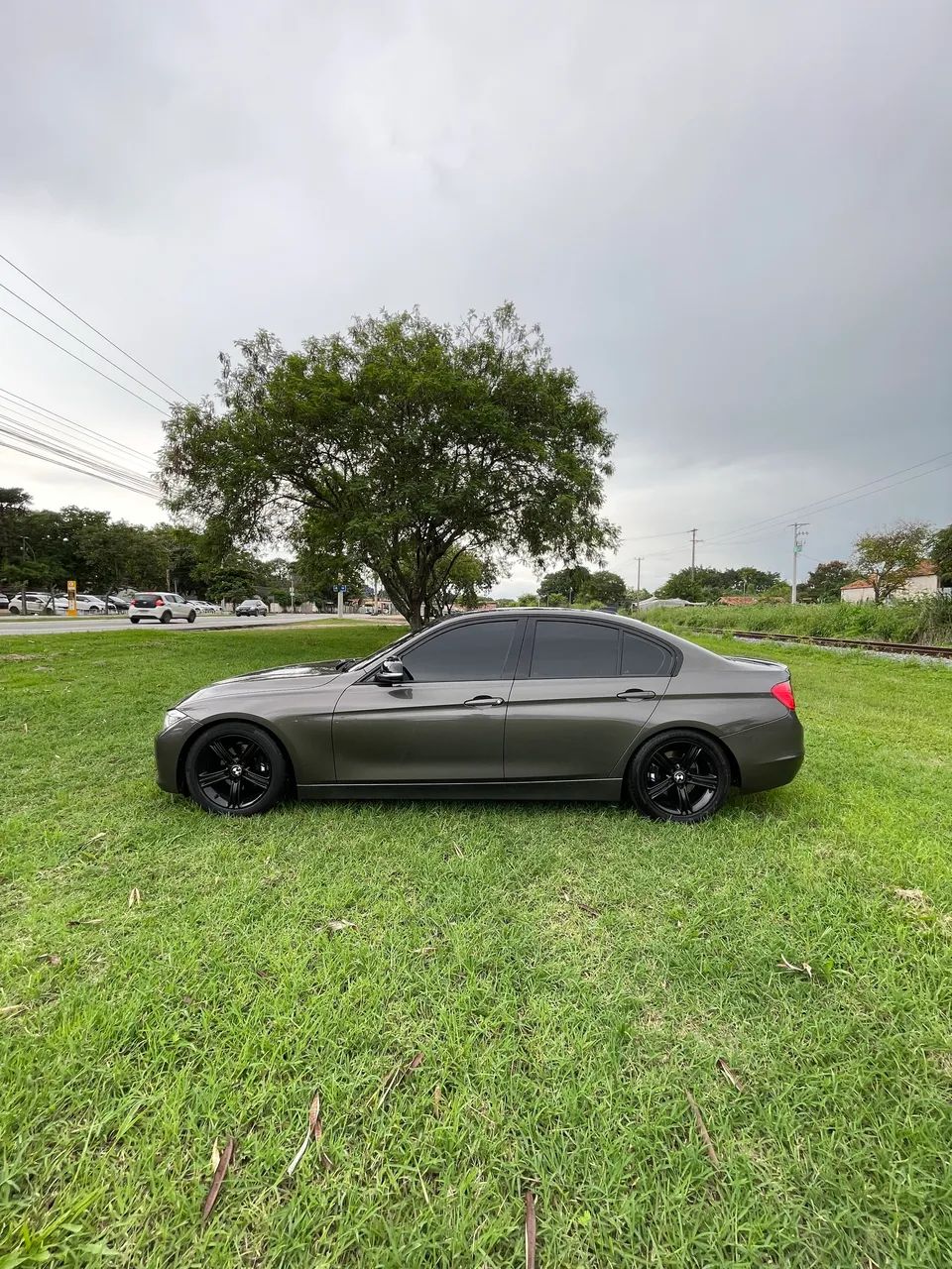 BMW 320I A Modern/sport TB 2.0/a.flex 16V 4P 2013 - Foto 2
