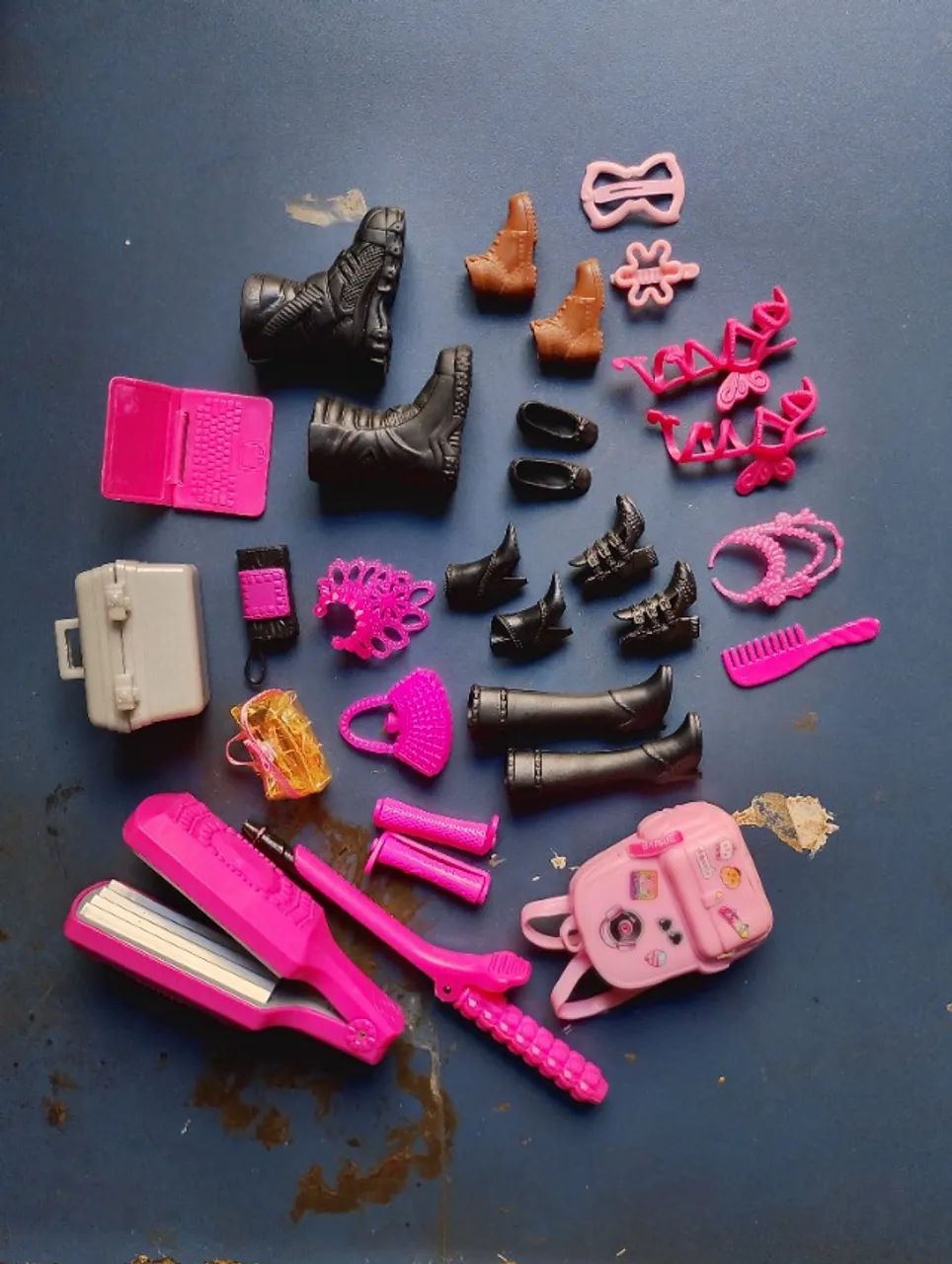 Lote de acessórios para boneca Barbie 