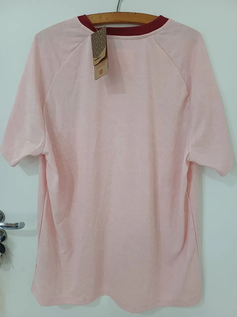 Camisa Umbro Fluminense Outubro Rosa 2025-26 - Foto 2