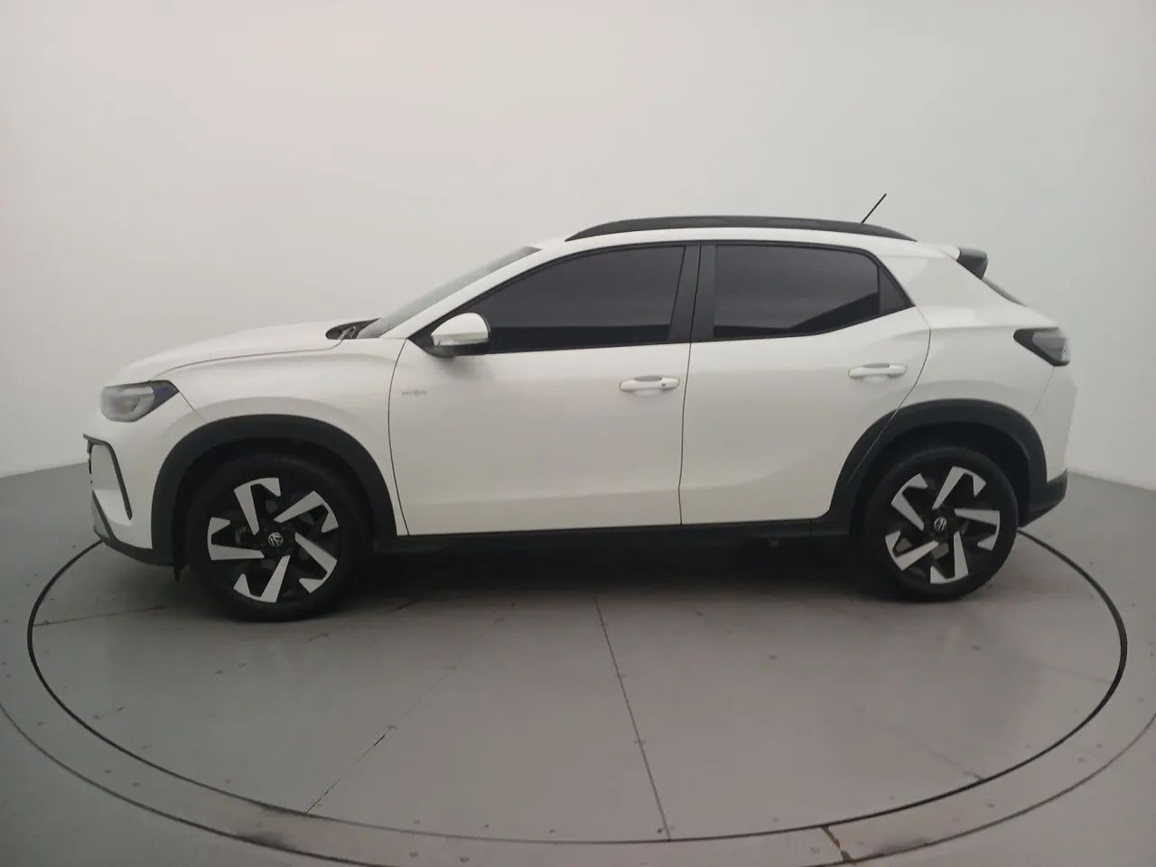 Volkswagen Tera High 1.0 170 TSI Flex 12V 5p Aut, foto 2 de 17