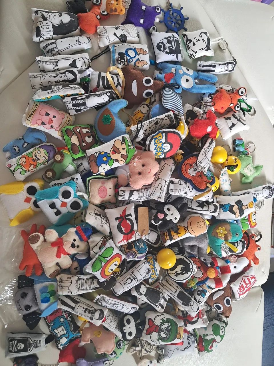 150 unidades de chaveiros