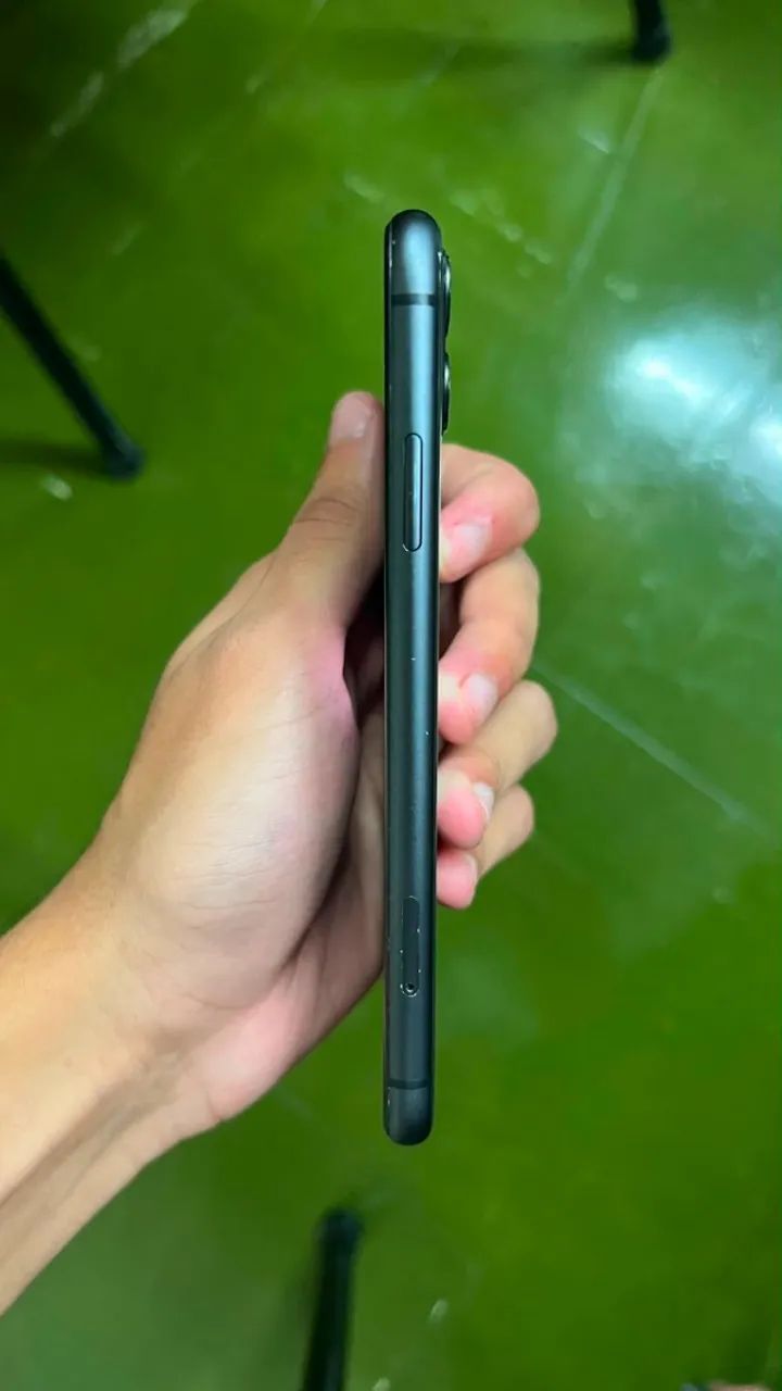 iPhone 11 Preto 128GB - Bateria 75% - Foto 5