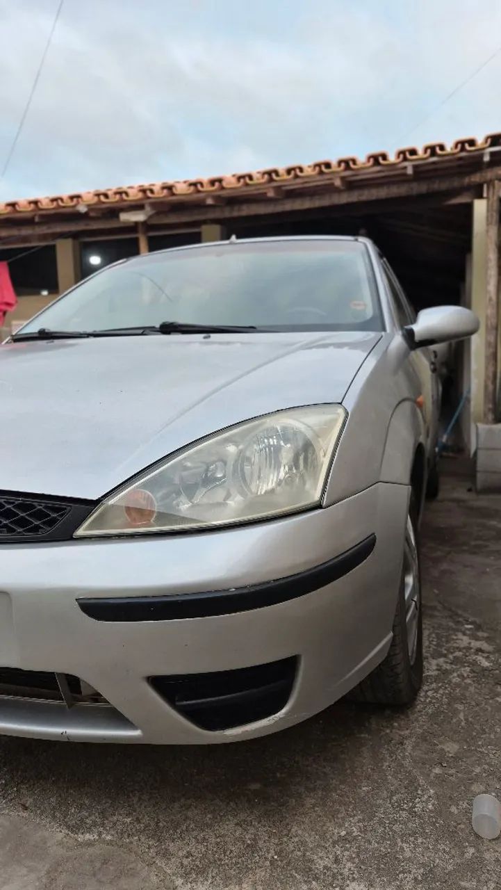 Ford Focus Sedan 1.6/1.6 Flex 8v/16v 4P Mec. 2004