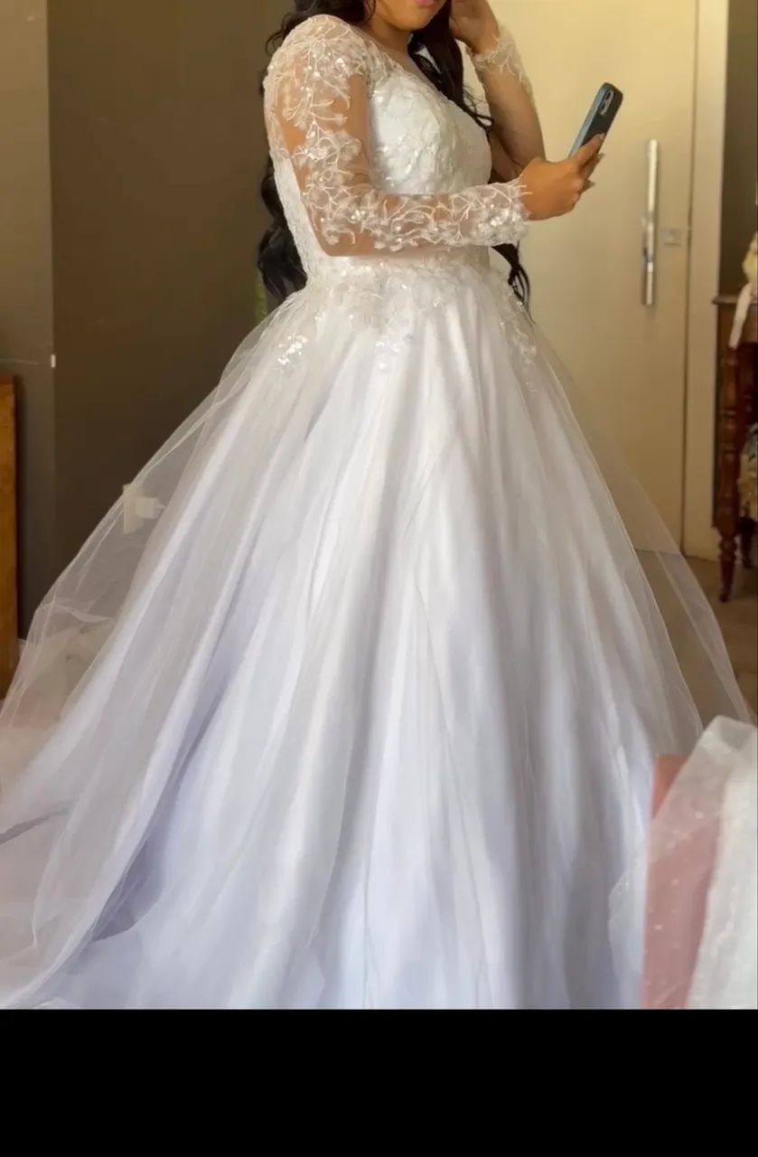VENDO VESTIDO DE NOIVA PRINCESA  - Foto 2