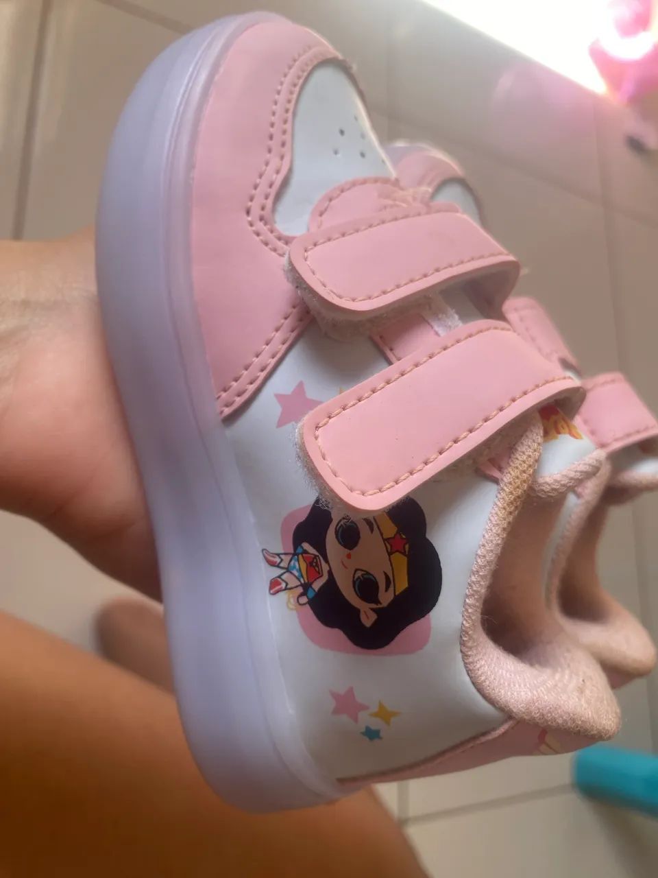 Sapato infantil com luzes  - Foto 3