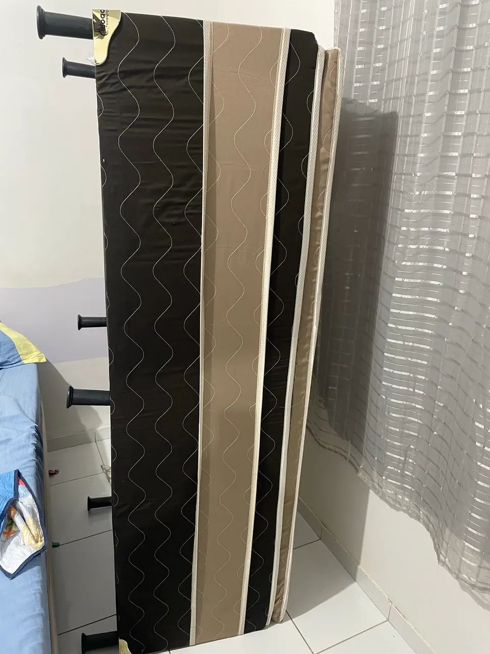 Cama de solteiro 