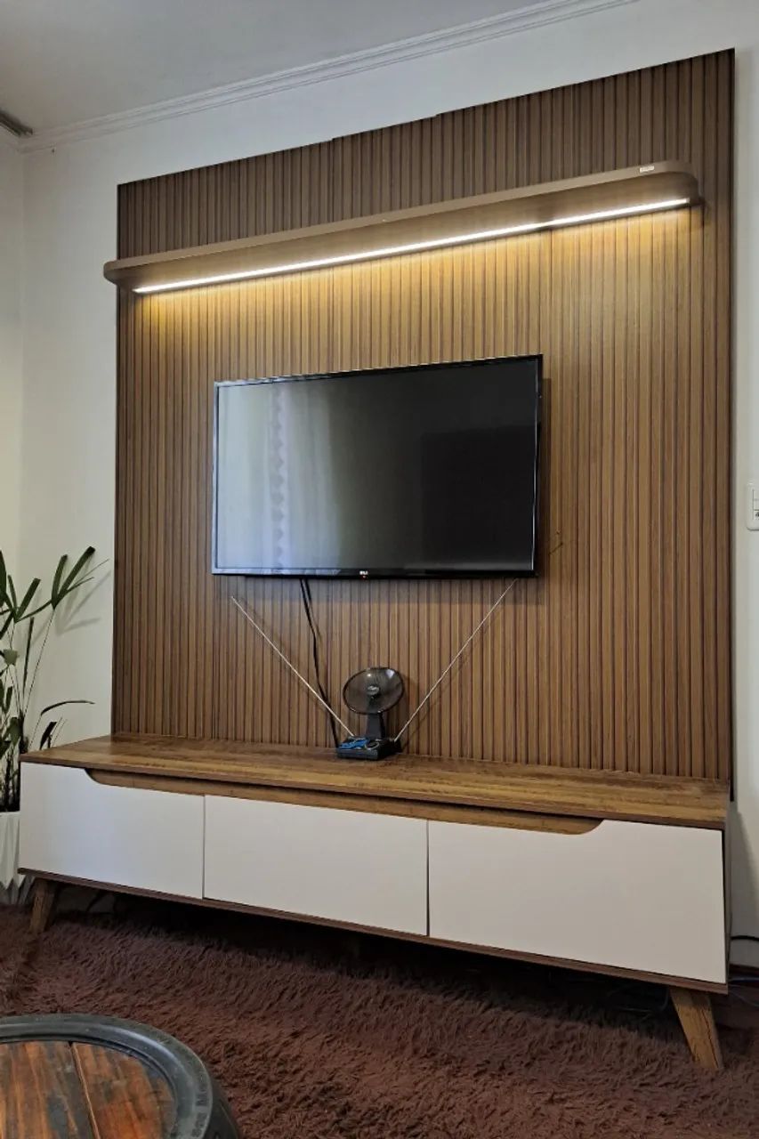 Rack com painel de LED