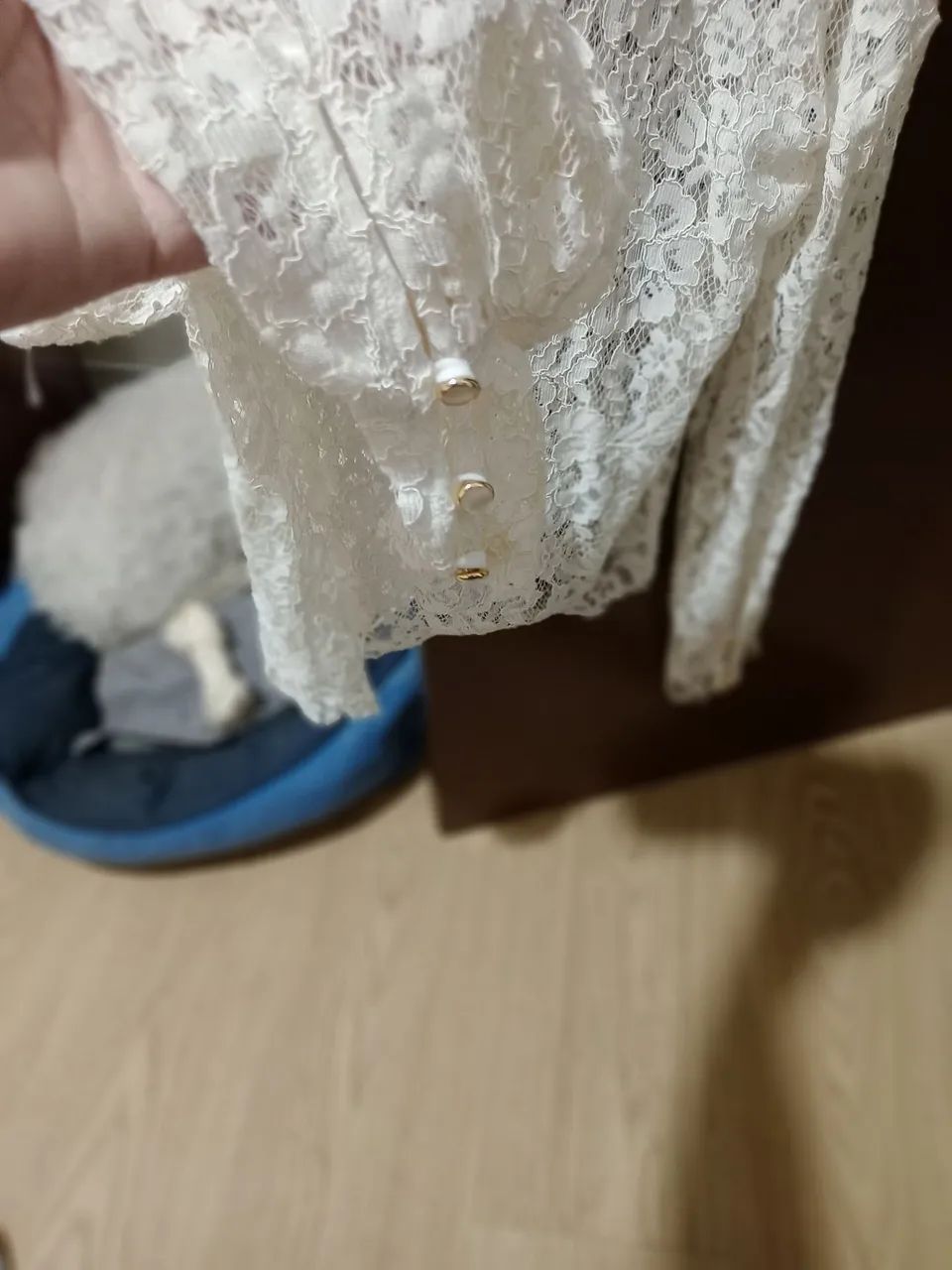 Blusa branca  renda manga comprida  - Foto 2