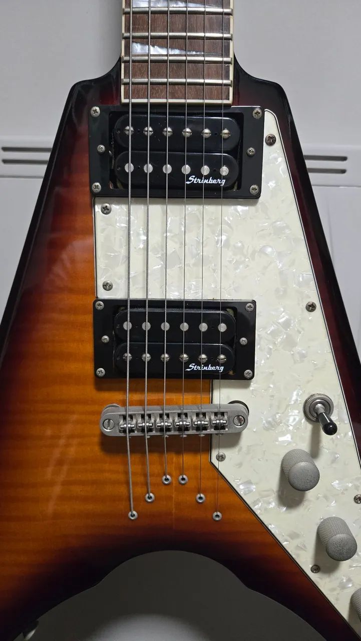 Guitarra Strinberg Flying V - Foto 3