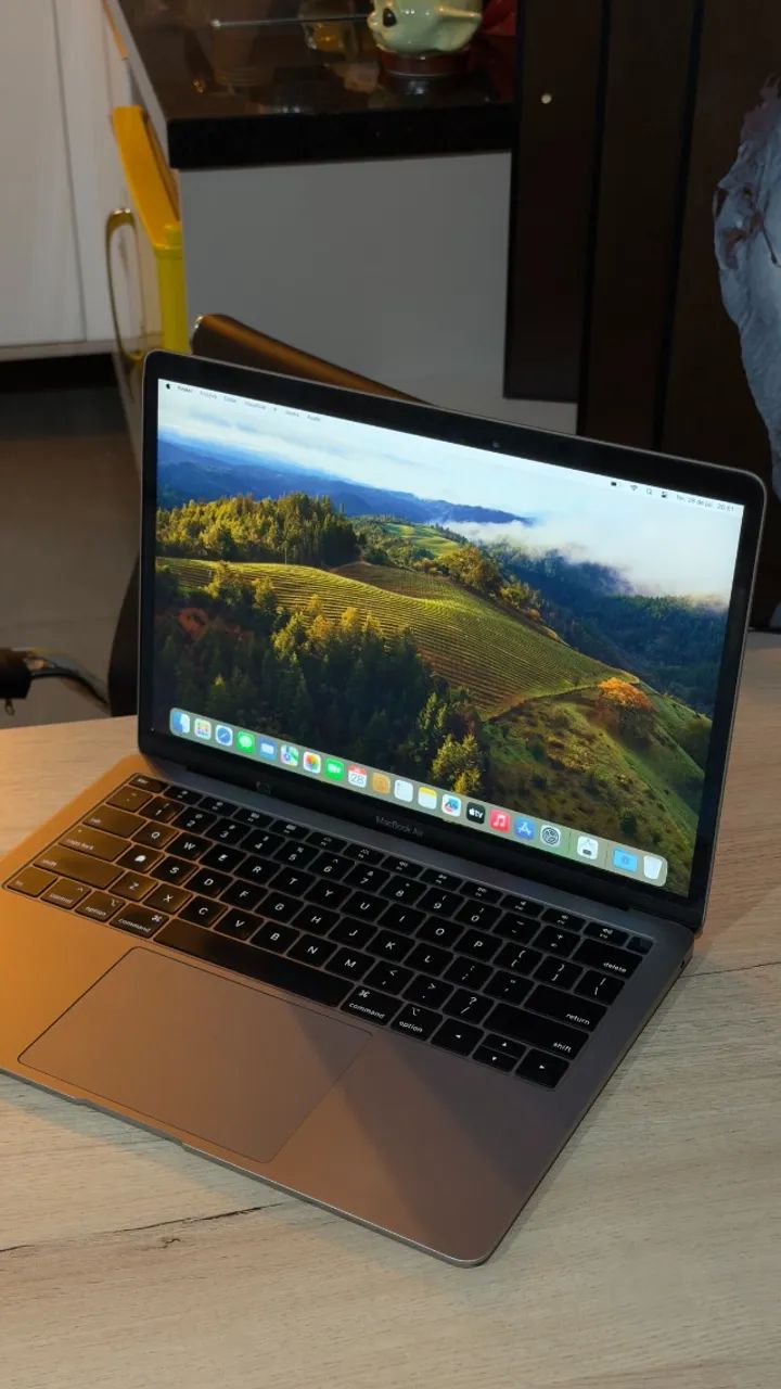 MacBook Air 2018 | 16GB Ram | Intel Core i5 | 512GB SSD - Loja